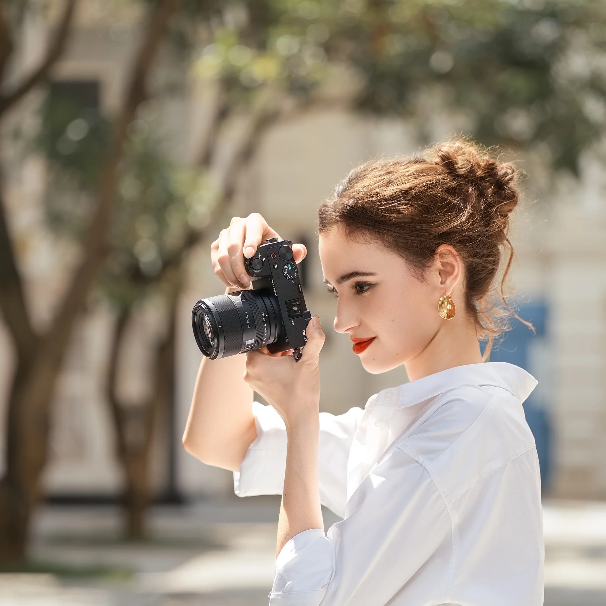 Viltrox AF 90mm F2.2 EVO APS-C Lens for Sony E-Mount - Image 6