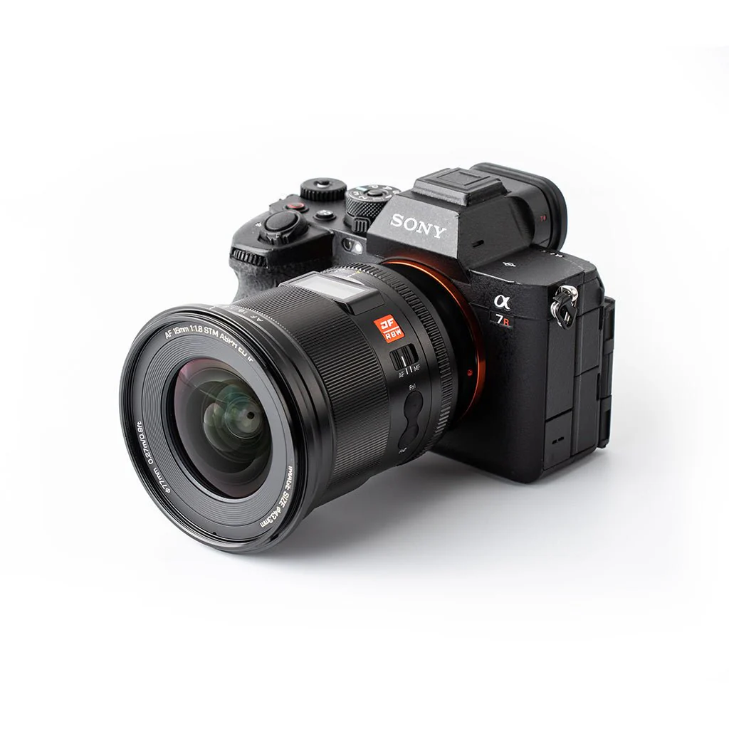 Viltrox AF 16mm F1.8 Full-Frame Lens for Sony E-Mount - Image 2